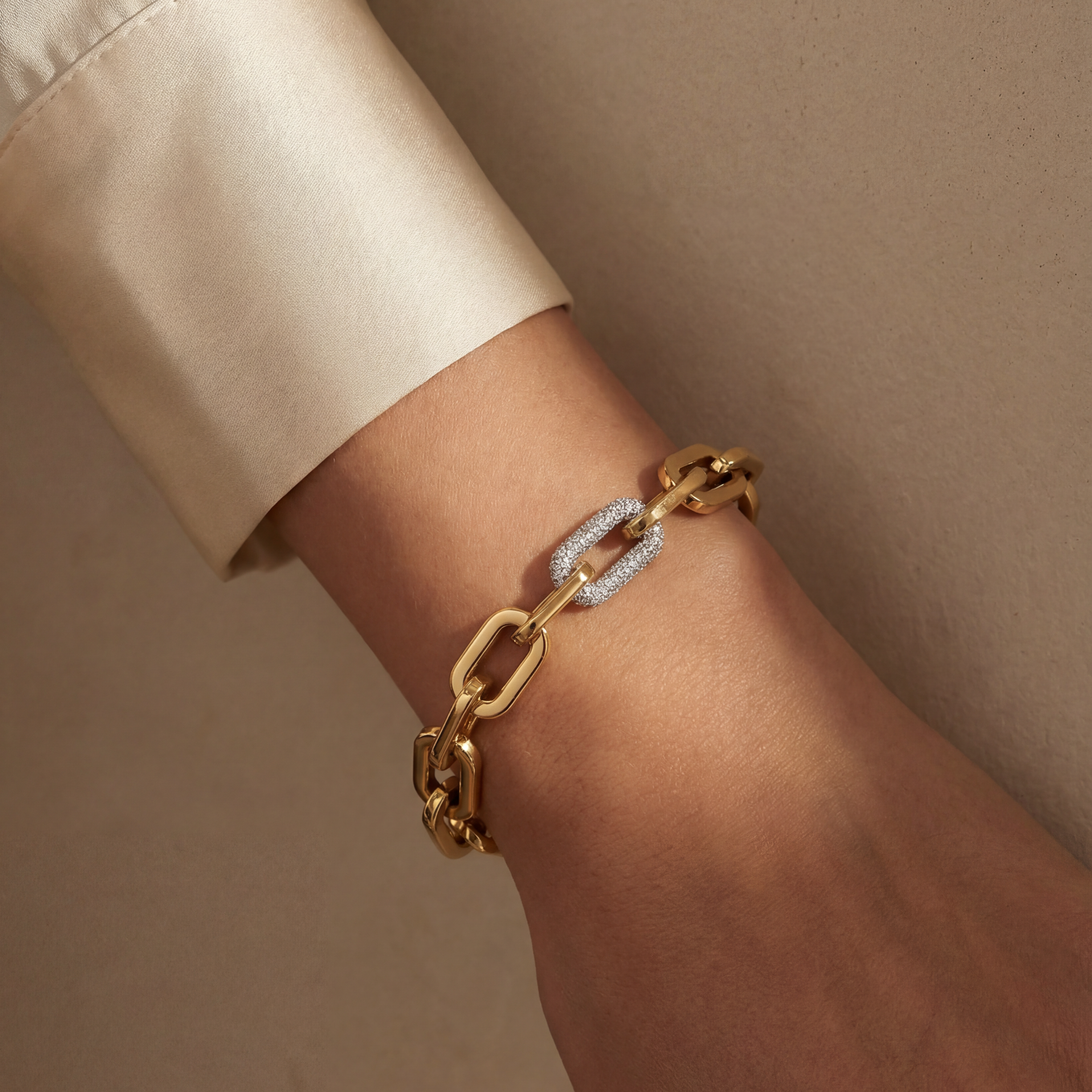 The Daphne MM Link Bracelet